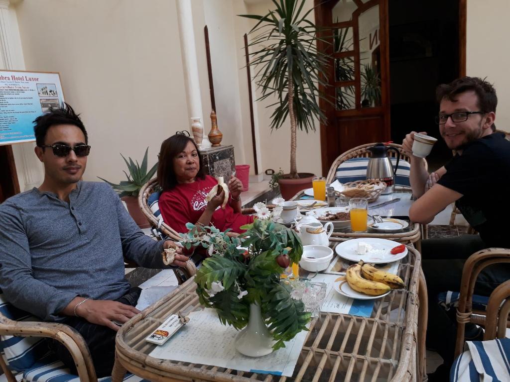 Al Hambra Hotel - image 5