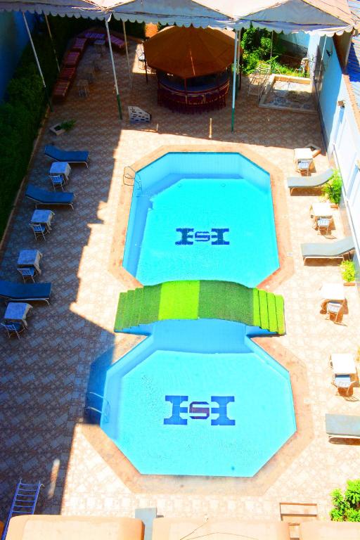 hotel shady - main image