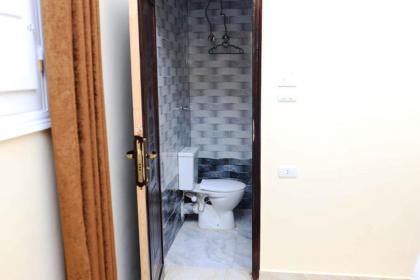 Happiness Guest House - image 24