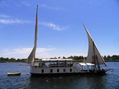 Luxor Dahabiya Nile Cruise Private Family