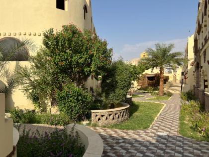 Elphardous Oasis Hotel - image 21